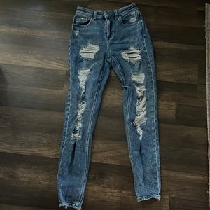 Ripped American eagle Mom Jeans